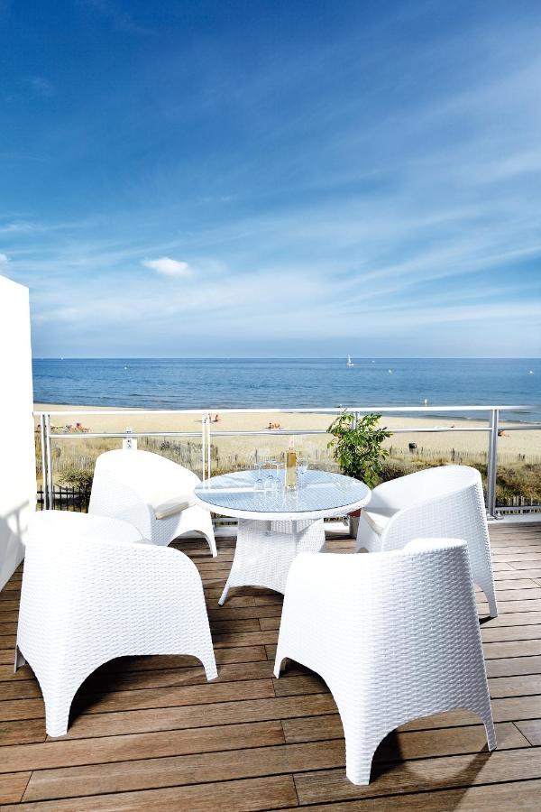 Le Nautilia Residence De Luxe "Reservee Aux Couples" آجد المظهر الخارجي الصورة