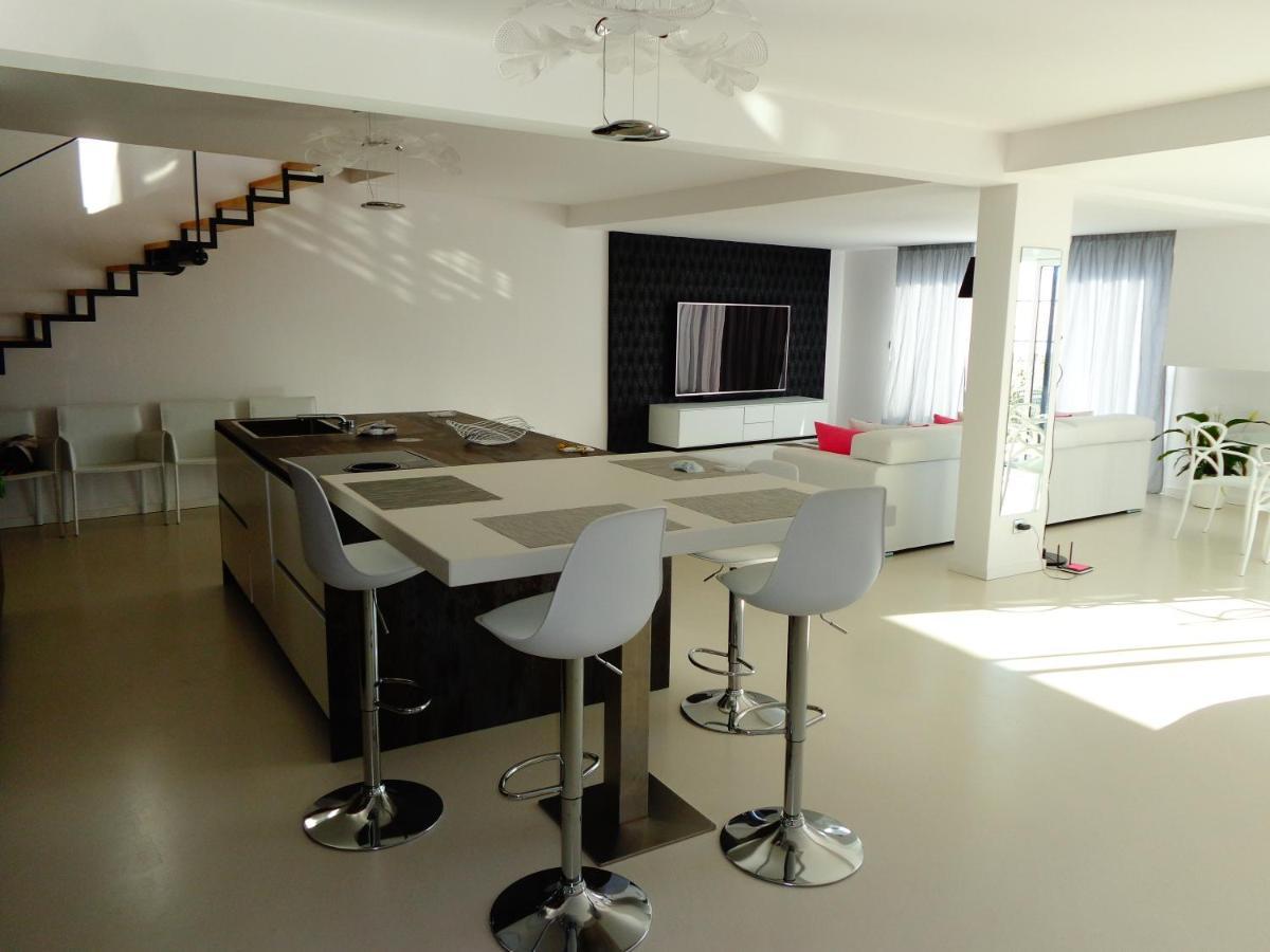Le Nautilia Residence De Luxe "Reservee Aux Couples" آجد المظهر الخارجي الصورة